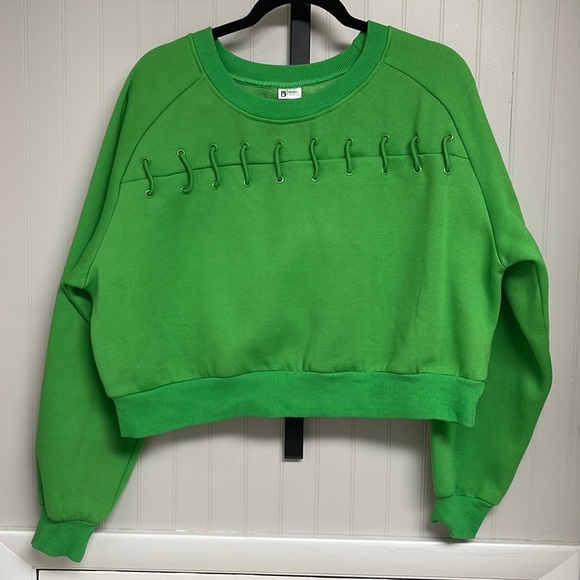 Buffbunny Collection Tops - Buffbunny catalyst cropped sweatshirt